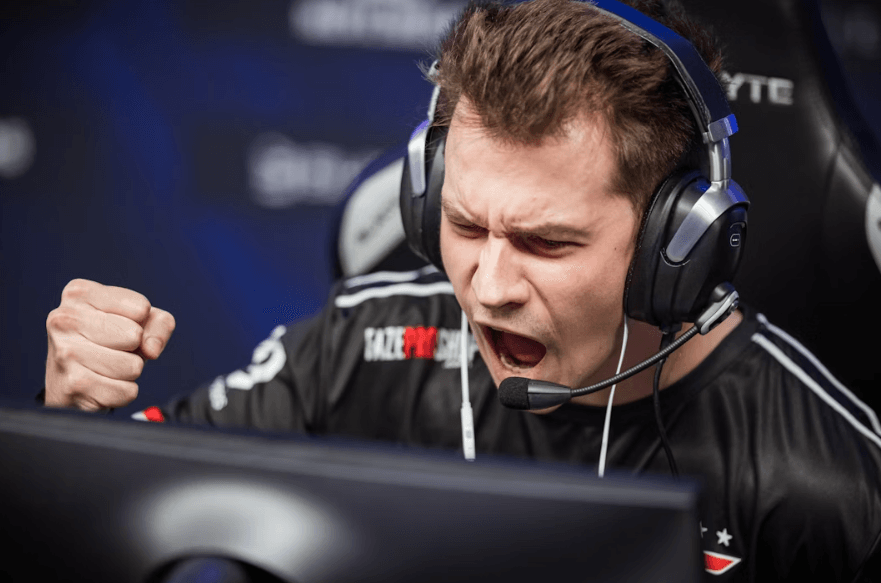 Vitaliy, FaZe Clan и NaVi - следующие участники плей-офф мажора в Остине